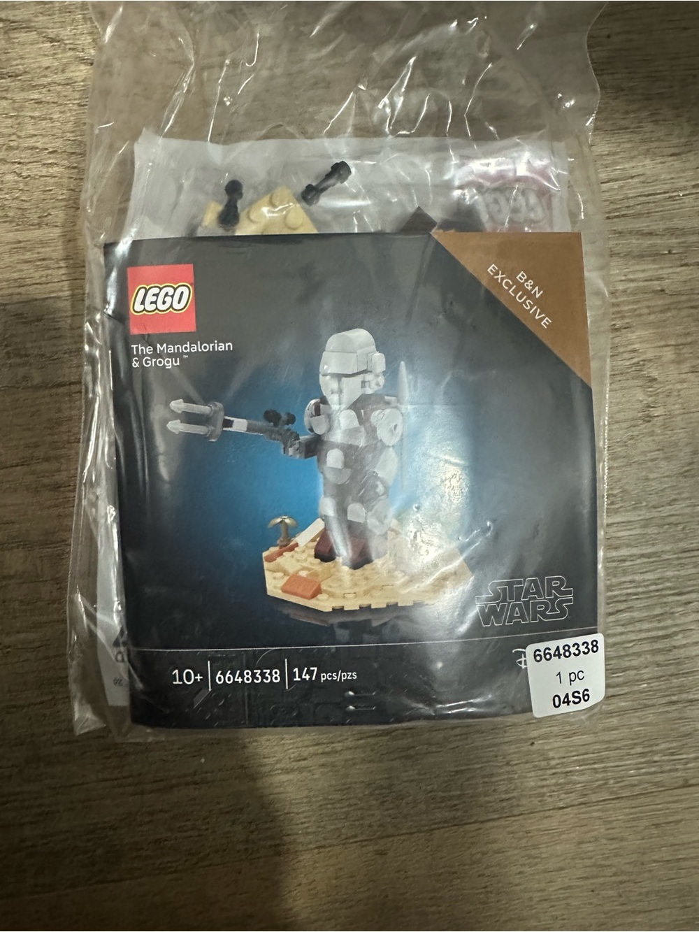 Exclusive LEGO Star Wars The Mandalorian & Grogu 6648338 new
